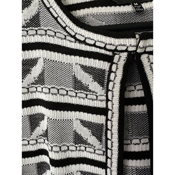Ming Wang Black White Geometric Pattern Knit 3/4 Bell Sleeve Cardigan Size M - Picture 3 of 5